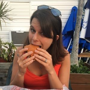 Meet your Posher, Caroline